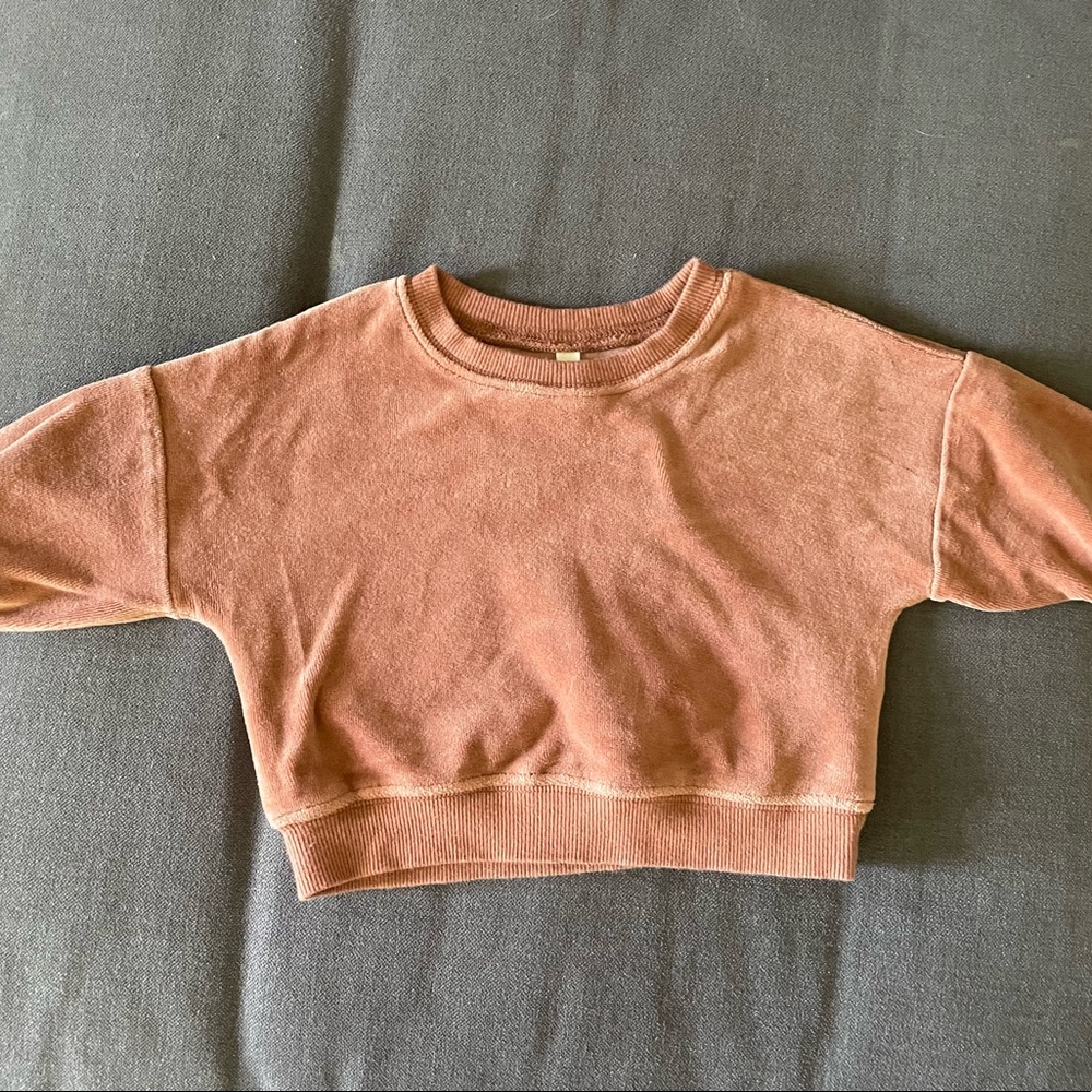 Gender neutral Quincy Mae slouchy sweatshirt. Rusty, camel color.